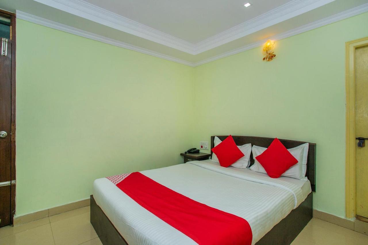 Oyo 25121 Bns Lodge Bengaluru Kültér fotó