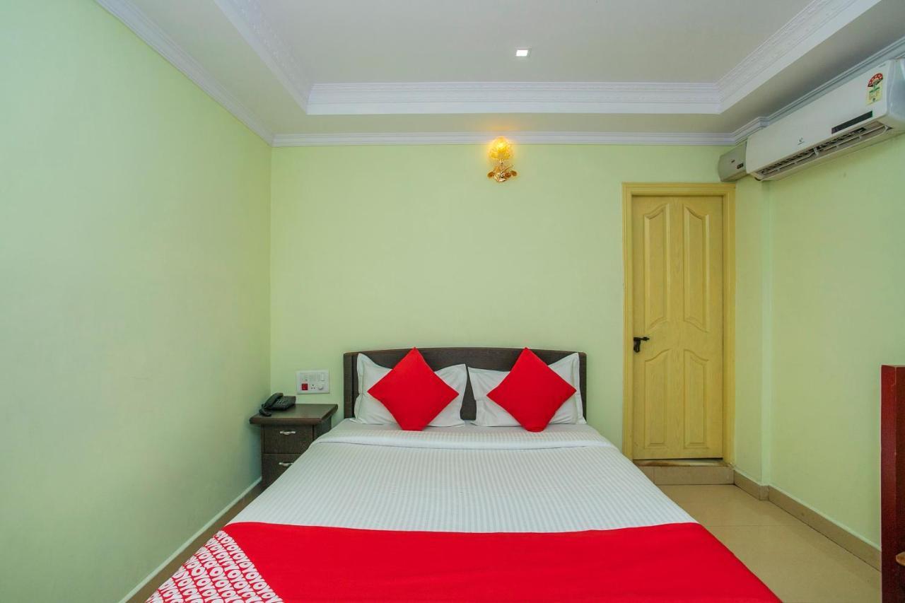 Oyo 25121 Bns Lodge Bengaluru Kültér fotó