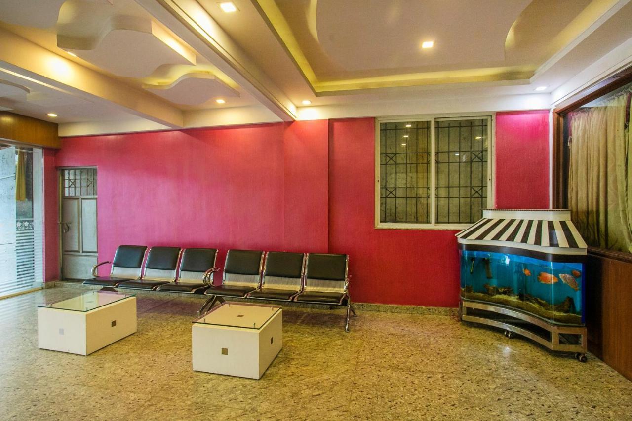 Oyo 25121 Bns Lodge Bengaluru Kültér fotó