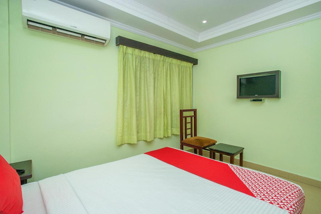 Oyo 25121 Bns Lodge Bengaluru Kültér fotó