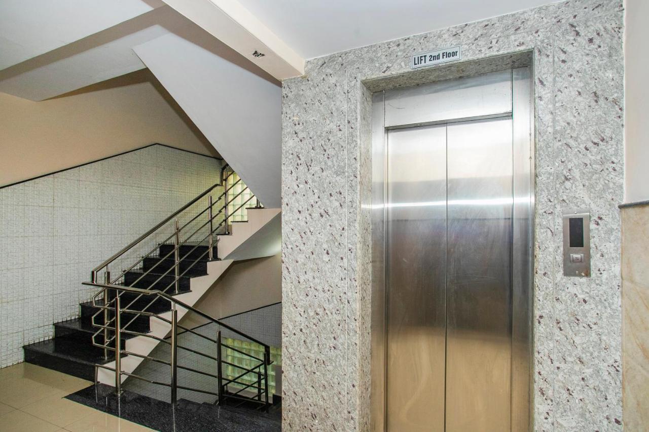 Oyo 25121 Bns Lodge Bengaluru Kültér fotó