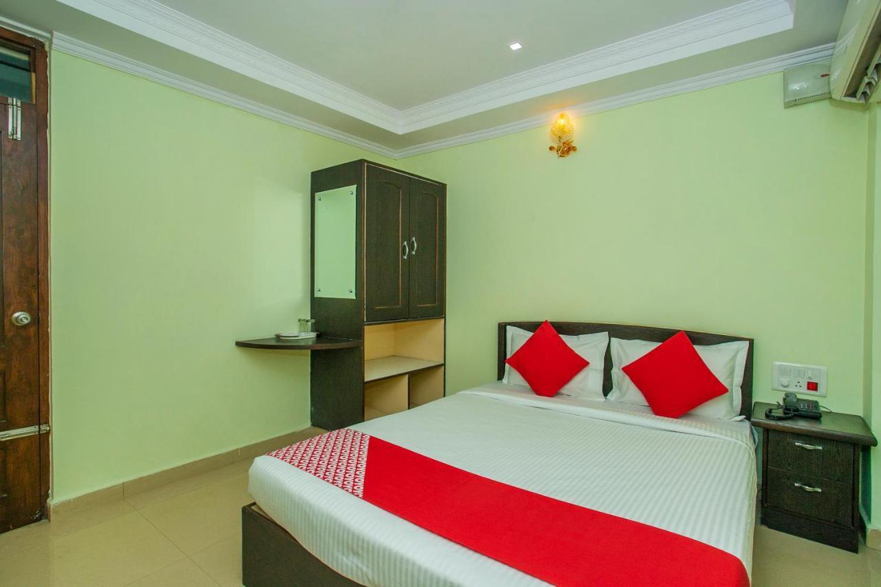 Oyo 25121 Bns Lodge Bengaluru Kültér fotó